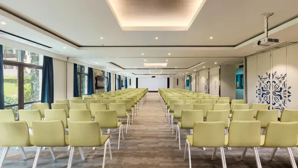 Meeting room in classroom layout